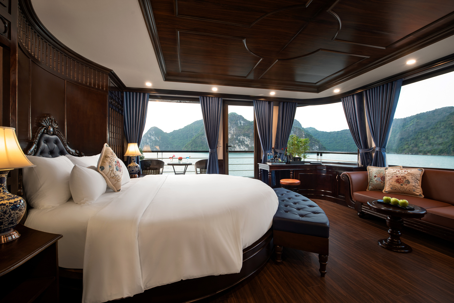 La Casta Cruise Itinerary (2 Days 1 Night) - Hanoi Transfer Service Company